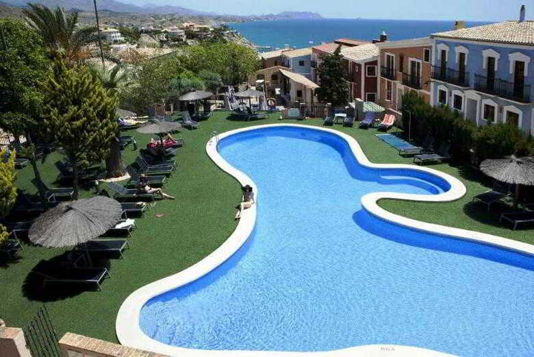 Pueblo Acantilado Suites
