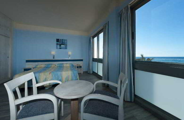 Apartamentos Colon Playa