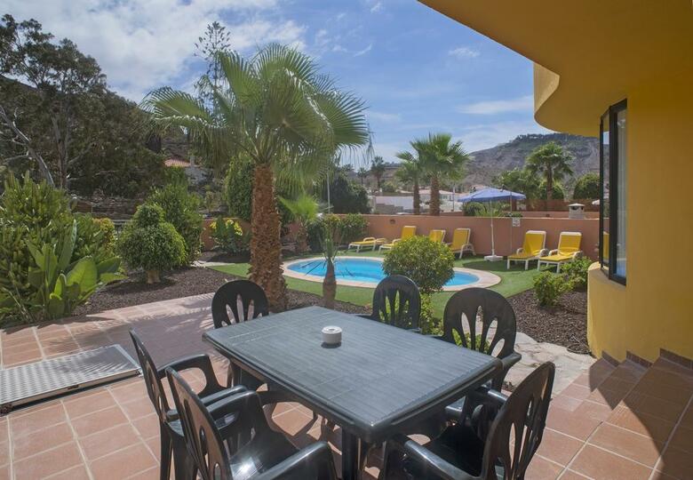 Aparthotel Villas De Tauro