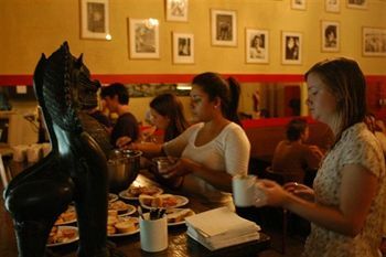 Hotel Hostel Inn Tango City - Hostelling International