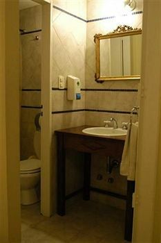 Hotel Hostel Inn Tango City - Hostelling International