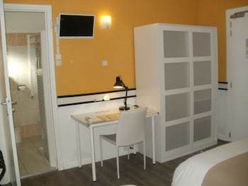Hotel H�tel Du Tricastin
