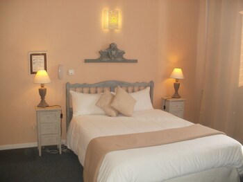 Hotel H�tel Du Tricastin