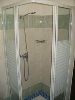 Hotel H�tel Du Tricastin