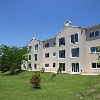 Hotel Howard Johnson By Wyndham La Plata