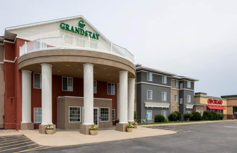 Hotel Grandstay Residential Suites