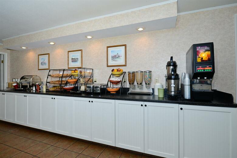 Hotel Best Western Harbour Pointe Lakefront