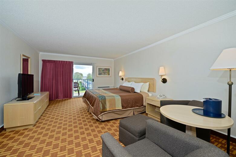 Hotel Best Western Harbour Pointe Lakefront