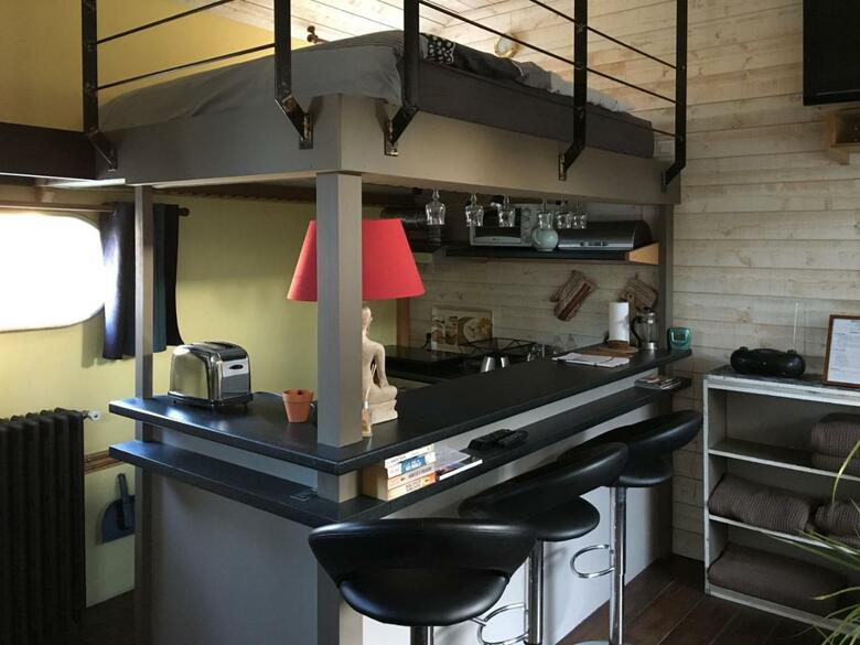 Hotel Boat For Guest