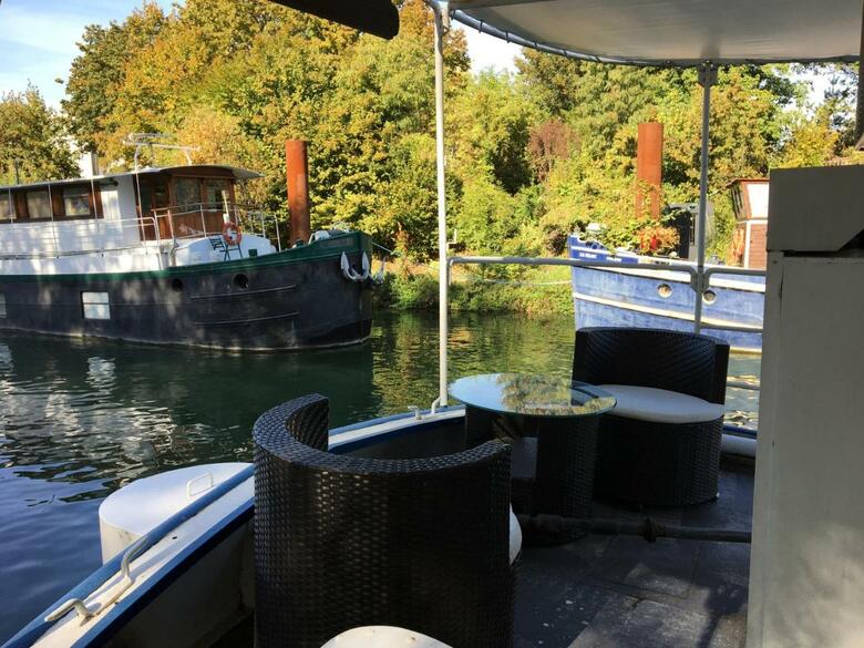 Hotel Boat For Guest