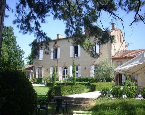 Bed & Breakfast Chateau De Thegra