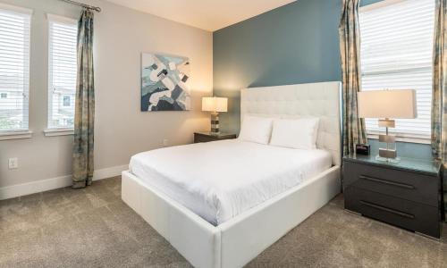 Refined 5 Bdrm Home With Themed Bedroom At Encore