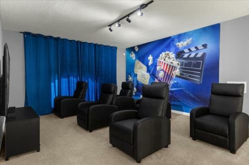 4 Bedrooms - 3 Bathrooms - Veranda Palms 4461 Np