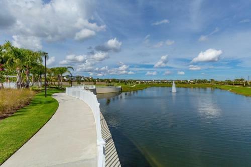 4 Bedrooms - 4,5 Bathrooms - Solara 8964 Ad