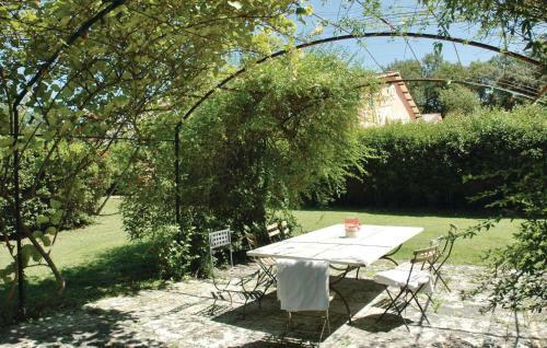 Holiday Home Aubais St-1314