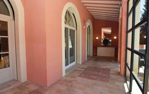 Holiday Home Aubais St-1314