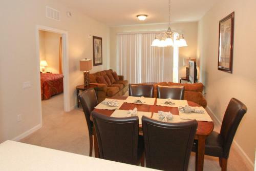 It902 - Vista Cay Resort - 3 Bed 2 Baths Condo