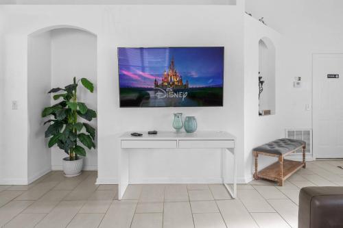 Well Illuminated And Spacious 3 Br Wh15920
