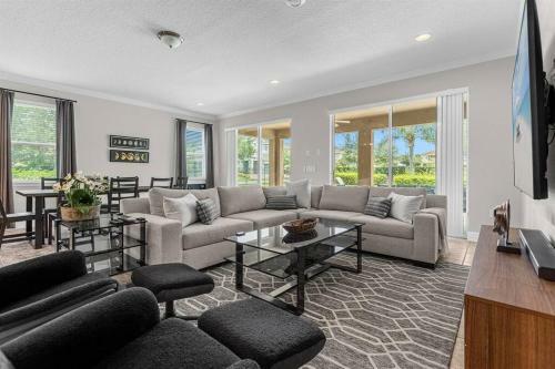 Villa 9 Ensuite Bedrooms Pool/spa/theater