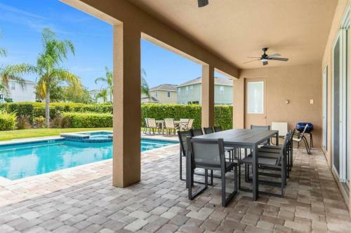 Villa 9 Ensuite Bedrooms Pool/spa/theater
