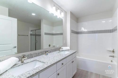 Apartment At Vista Cay Resort