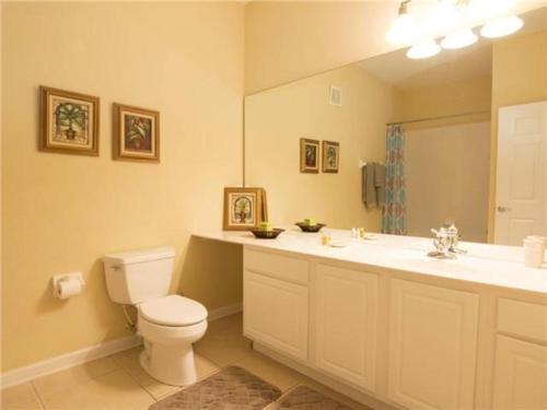 Apartment At Vista Cay Resort