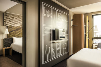 Hotel Ibis Orly Aeroport