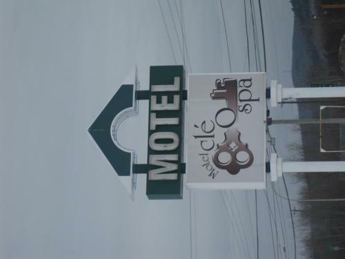 Hotel Motel Cle O Spa Inn