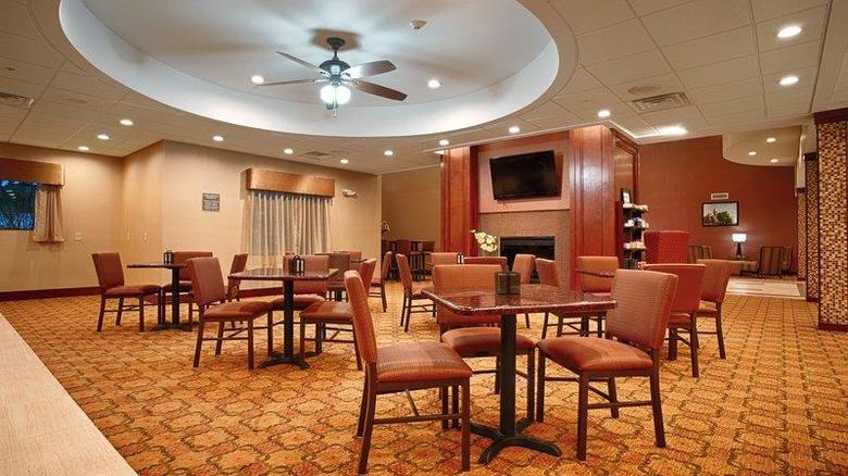 Hotel Best Western Plus Finger Lakes Inn & Suites