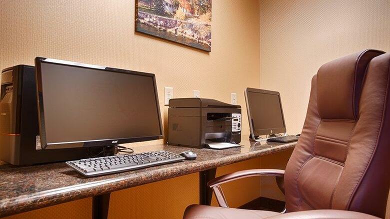 Hotel Best Western Plus Finger Lakes Inn & Suites
