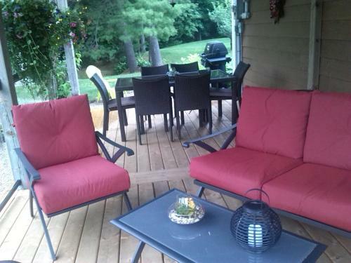 Laughing Waters Bed & Breakfast And Vacation Rental