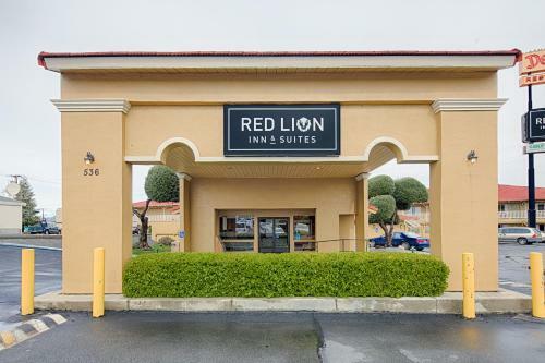 Hotel Hospitality Inn Redding