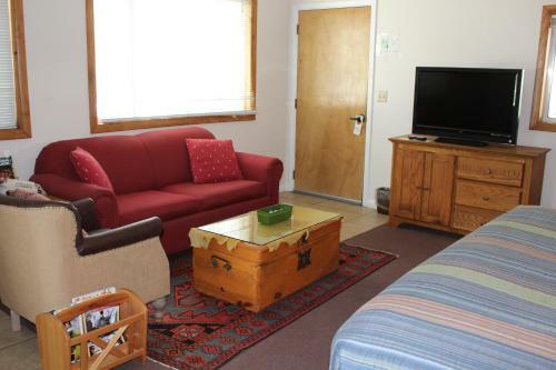 Motel Wapiti Lodge