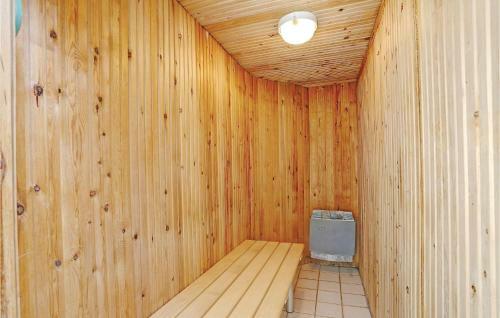 Holiday Home G�gevej Dronningm�lle XI