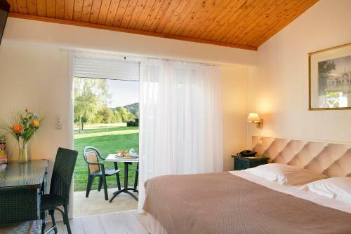 Hotel H�tel Val De Vienne