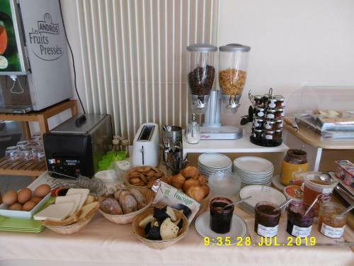 Hotel H�tel Val De Vienne