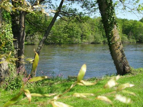 Hotel H�tel Val De Vienne