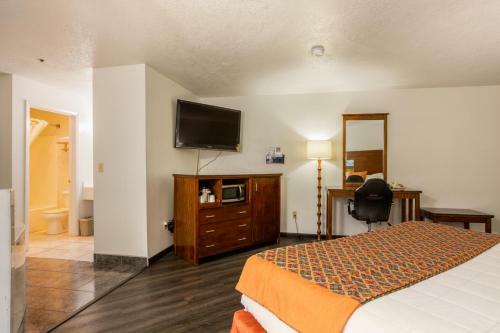 Motel Sandia Peak Inn