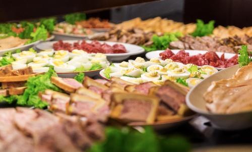 Logis Hotel Lons-le-saunier - Restaurant Le Grill
