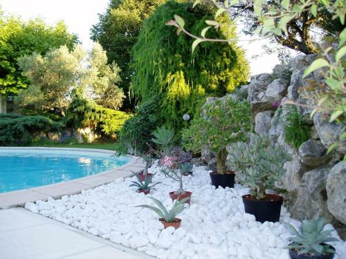 Bed & Breakfast Mas De La Treille