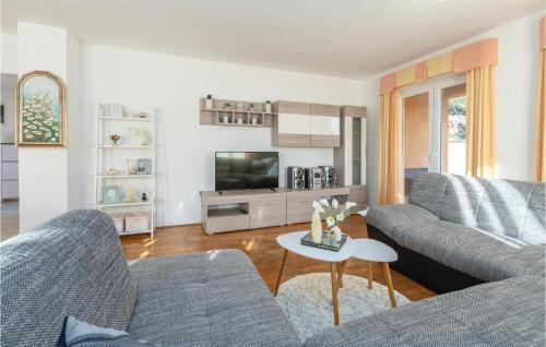 Holiday Home Ravna Dolina IV