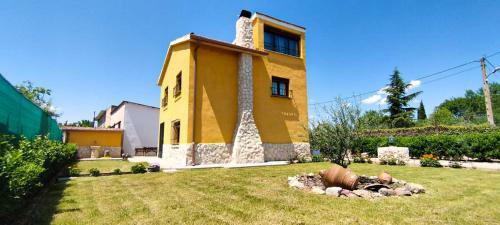 Casa Con Jard�n Teso Del Castro