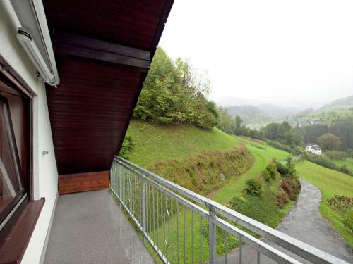 Modern Apartment In Bad Peterstal-griesbach With Vineyards