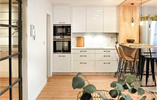Awesome Apartment In Vimianzo With Wifi And 3 Bedrooms