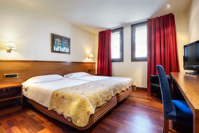 Hotel Candanchu