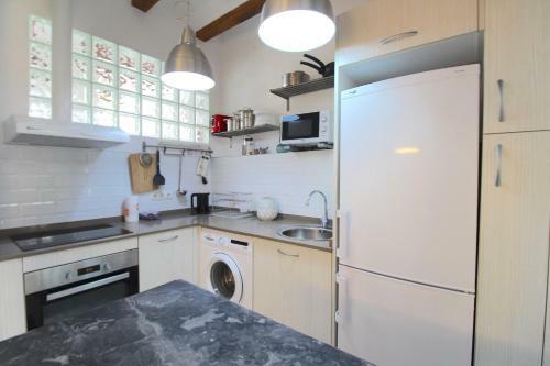 Apartamento Piso En El Carmen Cerca Del Mercado Central