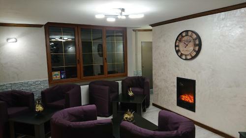 Hostal Le Point De Chute