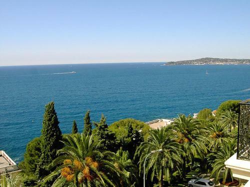 Apartamento Eden Residence