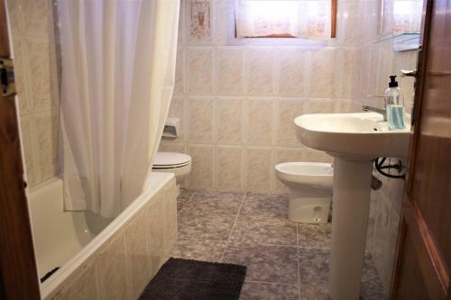 Apartamento Vacansis,com Bajo A Un Paso Del Mar