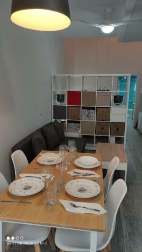 Apartmentsuitespain Playa - Universidades